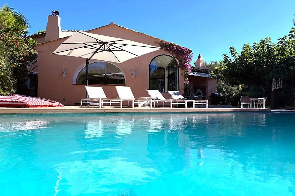 Villa Chez-Nous C'Est Chez Vous, Piscine, Plages Et Golfs Saint-Raphael  France