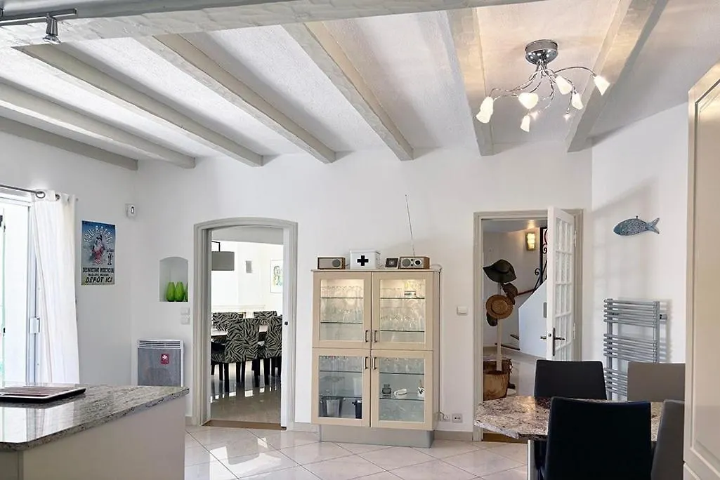 Villa Chez-Nous C'Est Chez Vous, Piscine, Plages Et Golfs Saint-Raphael   Saint-Raphael (Var)