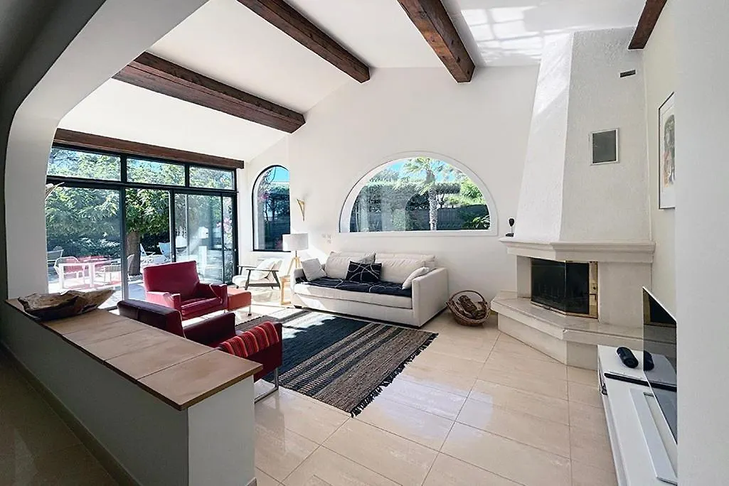 Villa Chez-Nous C'Est Chez Vous, Piscine, Plages Et Golfs Saint-Raphael