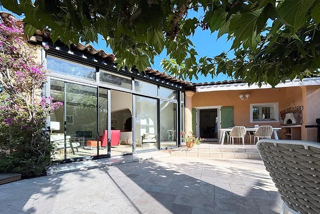 Villa Chez-Nous C'Est Chez Vous, Piscine, Plages Et Golfs Saint-Raphael